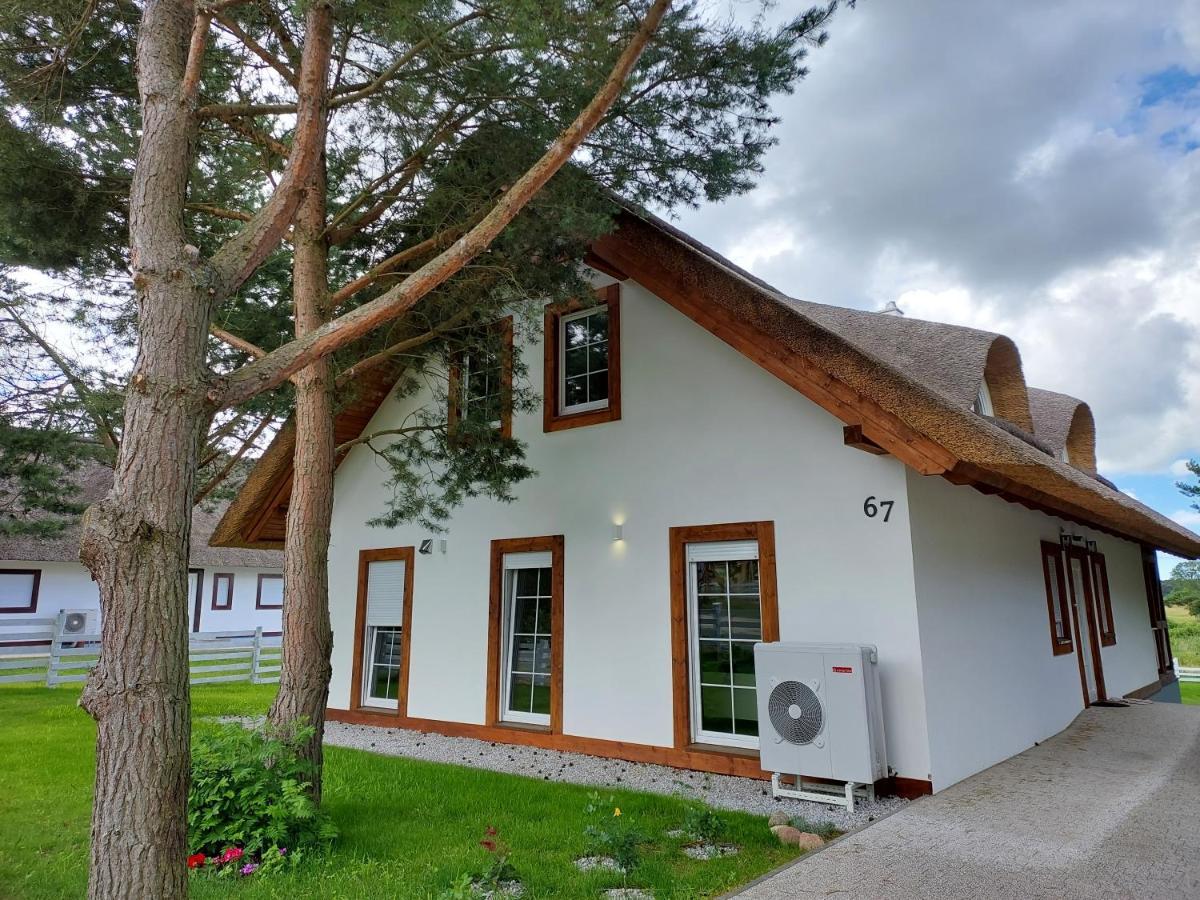 Greyowka Dom Kryty Strzecha W Gardna Park Villa Czysta Exterior photo